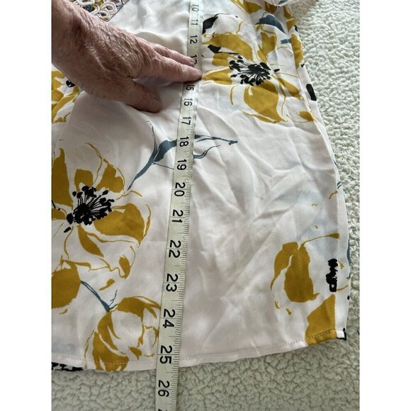 Daniel Rainn Light Pink Floral Print Short Flutter Sleeve V-Neck Blouse Top Sz S - Picture 7 of 7